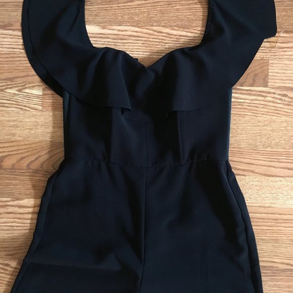 Ruffle Shoulder Crop Jumpsuit - Picture 4 of 6